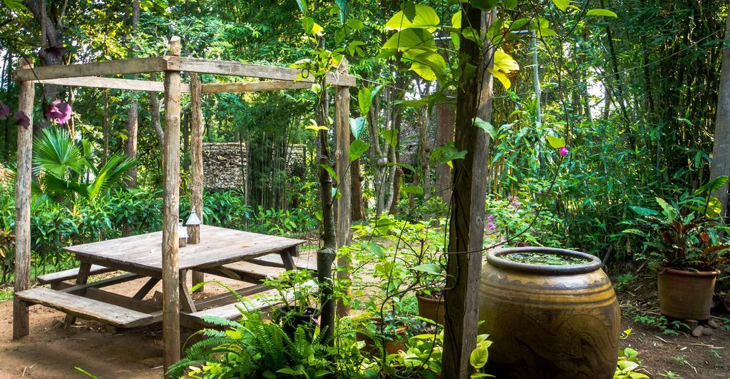 Sang Tong Huts Hotell Mae Hong Son Eksteriør bilde