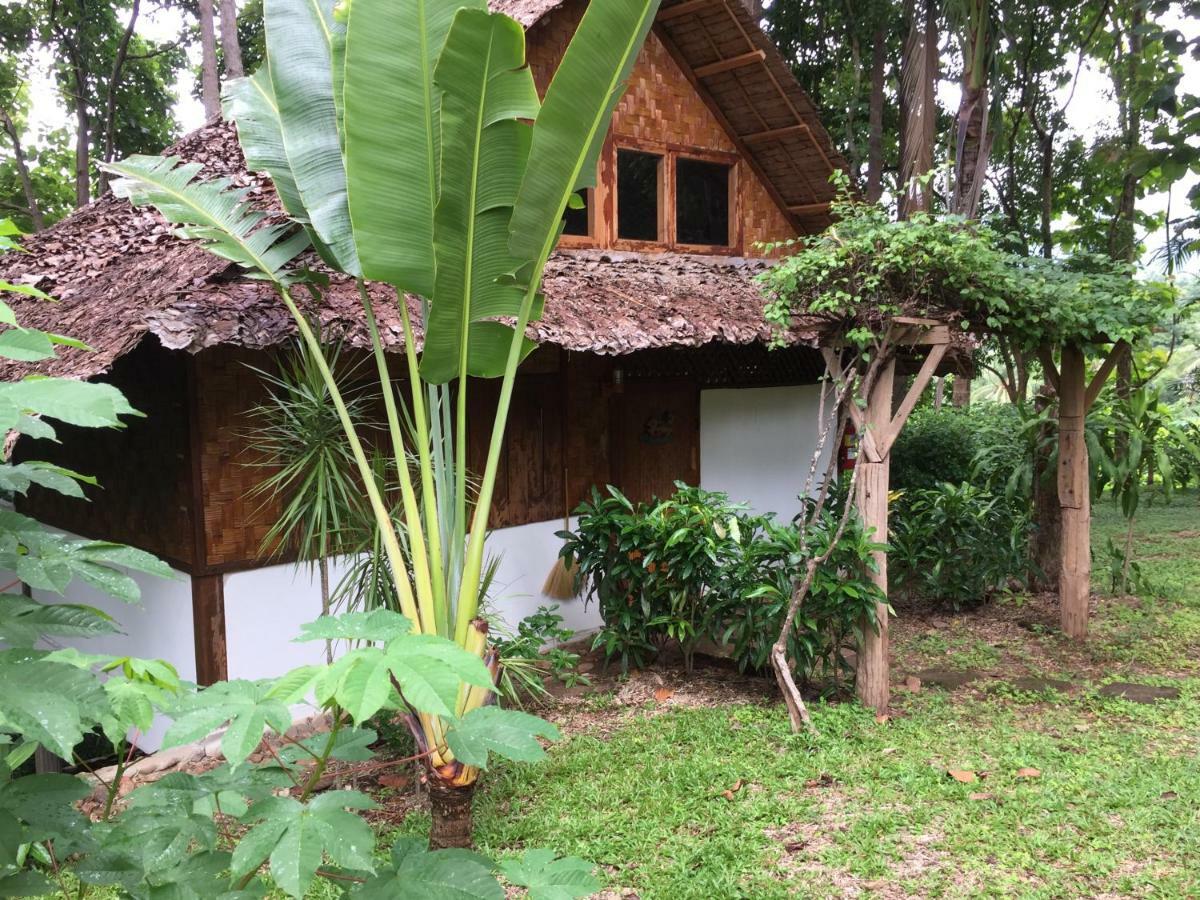 Sang Tong Huts Hotell Mae Hong Son Rom bilde